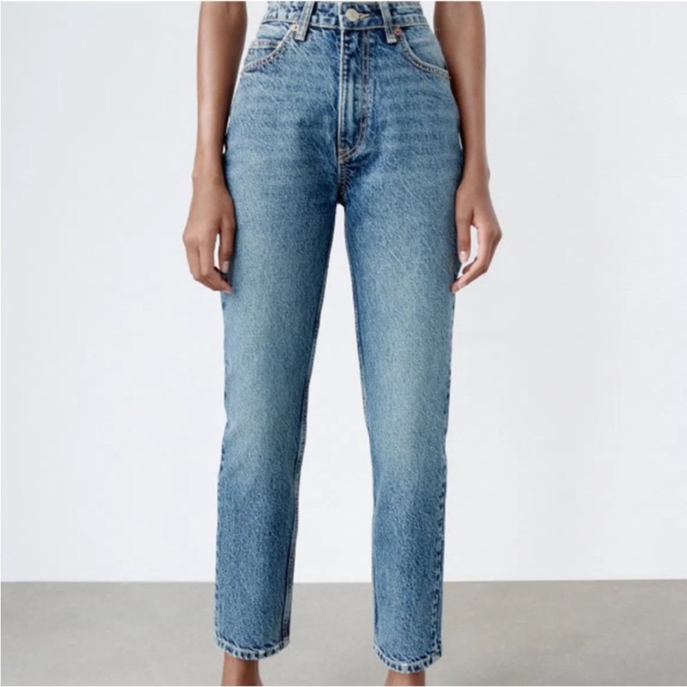 Zara Highrise Mom Jeans